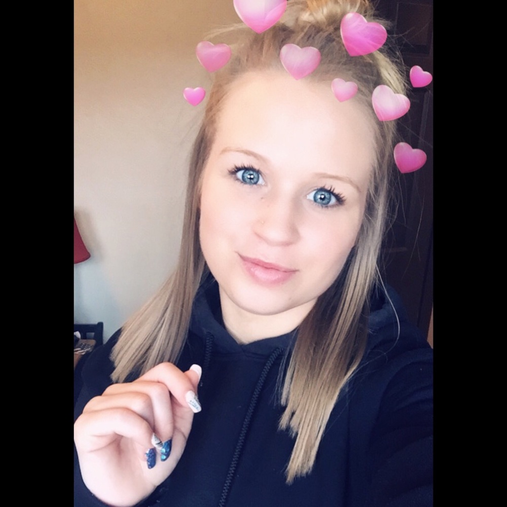 Meet your Posher, Brittany